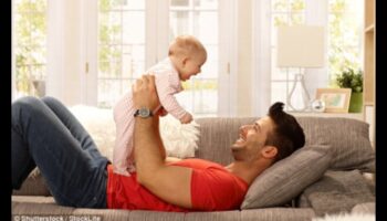 Snuggle Squad: A Parent's Guide to Huddling