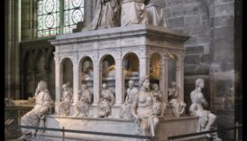 Μεγαλοπρεπή Μαυσωλεία: Γοτθικοί Τάφοι και Ταφική Τέχνη